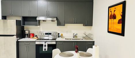 Fridge, microwave, oven, stovetop