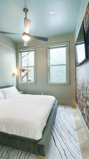 5 chambres, fer et planche à repasser, draps fournis