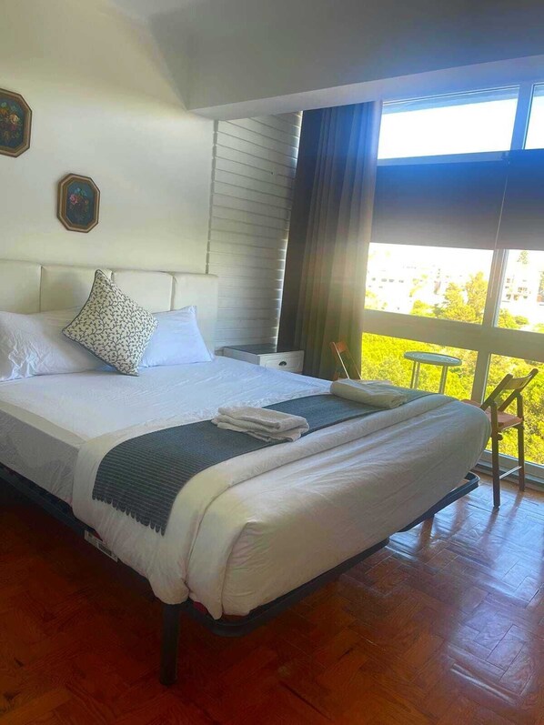 ファミリー 4 人部屋 マウンテンビュー | 防音設備、WiFi (無料)