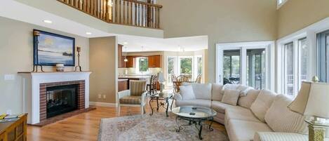 Télévision, cheminée