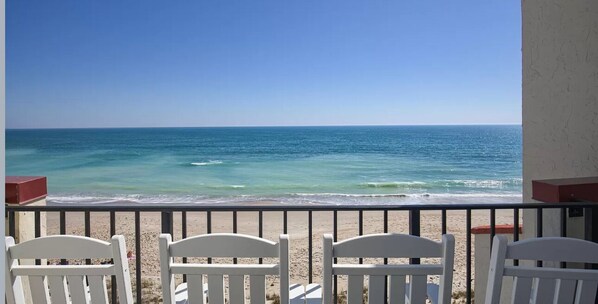 Property grounds - "Schooner Place"  2 bed/2.5 bath condo/ Villa Capriani in N Topsail (North Topsail Beach)