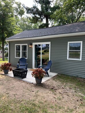 Exterior - Sanford Lake Waterfront Vistas! (Sanford)