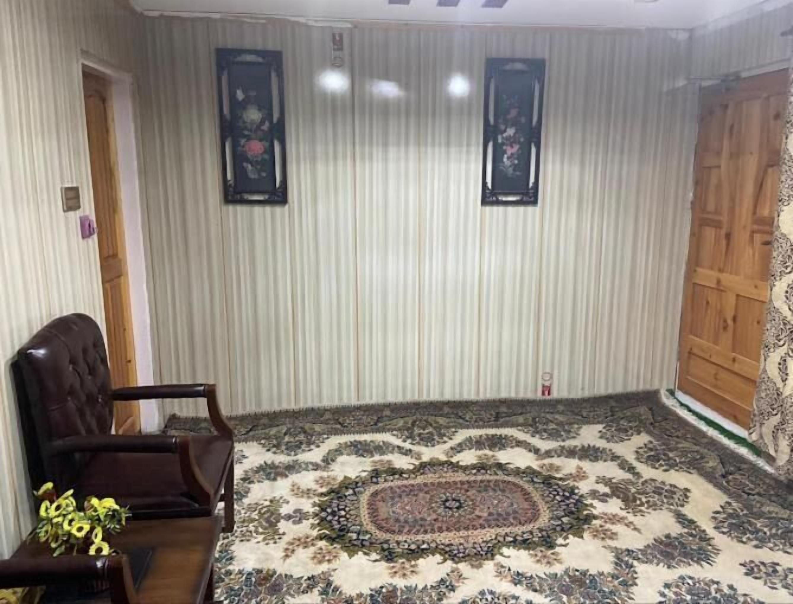 Kahden hengen deluxe-huone | Äänieristys, silitysrauta/-lauta, ilmainen Wi-Fi