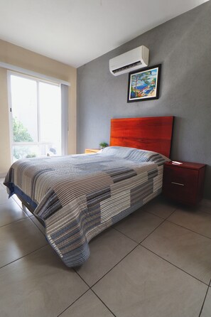 3 sovrum, strykjärn/strykbräda, gratis wi-fi och sängkläder