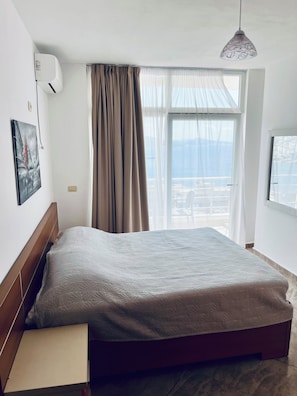 2 chambres, fer et planche à repasser, Wi-Fi, literie fournie