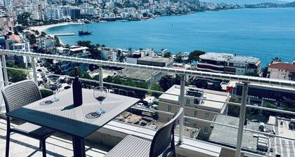 Seaside Serenity! Free Parking & Wifi // 2bed, 2bath // Beautiful View