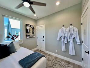 3 Schlafzimmer, Bügeleisen/Bügelbrett, WLAN, Bettwäsche