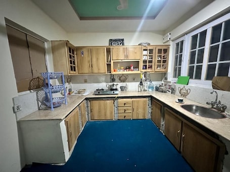 Deluxe Double Room | Shared kitchen