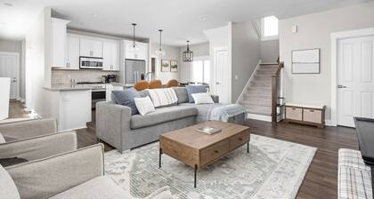 Sleeps 22-Downtown Westfield-Near Grand Park!