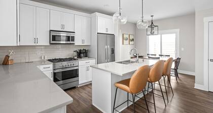 Sleeps 22-Downtown Westfield-Near Grand Park!