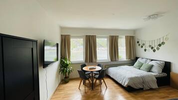 1 bedroom, iron/ironing board, WiFi, bed sheets