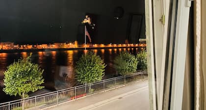 Rheinromantik mit Blick auf die Burg Katz, bis 4P