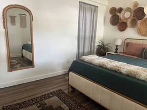 3 bedrooms, iron/ironing board, travel crib, WiFi