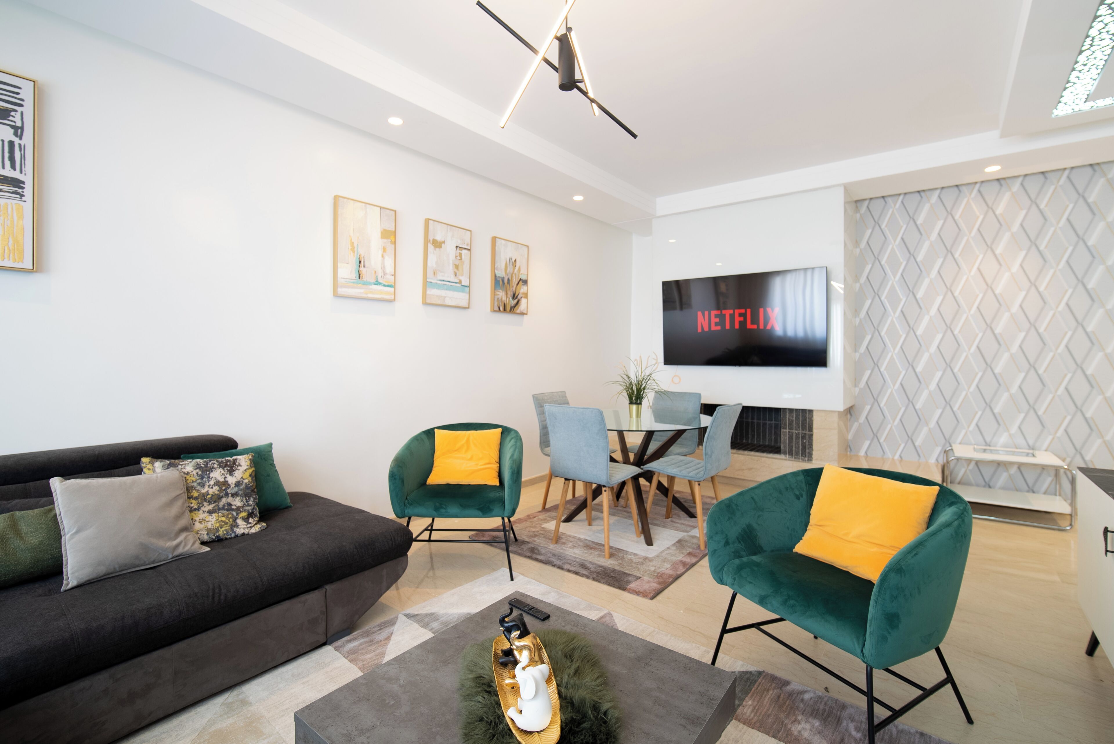 TV connectée, cheminée