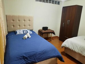 4 bedrooms, WiFi, bed sheets