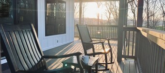 Secluded New Cottage, Minutes From Sunset Marina Overlooking Pendergrass Creek