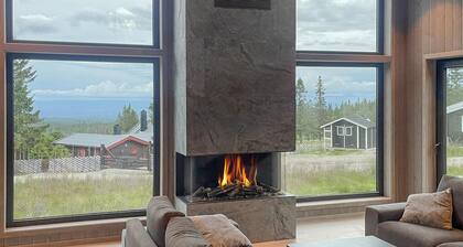 5 bedroom stunning home in Løten