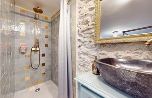 Een douche, een haardroger