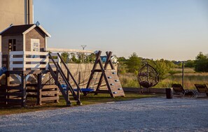 Children’s area - 2 bedroom amazing home in Sarbinowo (Sarbinowo)