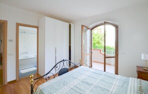 3 habitaciones, wifi gratis y ropa de cama
