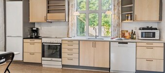 Lovely home in Thyholm with WiFi