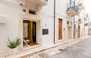 تفاصيل الفندق من الخارج