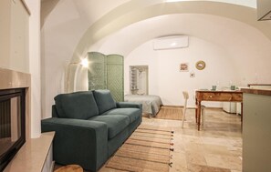 Living area - Tea Tree Apartments 1 (Castellana Grotte)