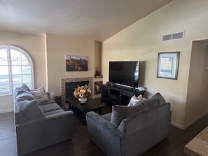 Smart TV, printers - Starr Views at Starr Pass, 2 Bed, 2 Bath Suite, 2nd Floor, Tucson Mountain View (Tucson)