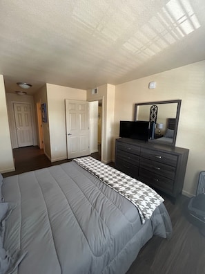 2 bedrooms, WiFi, bed sheets - Starr Views at Starr Pass, 2 Bed, 2 Bath Suite, 2nd Floor, Tucson Mountain View (Tucson)