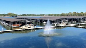 Marina - The Lakeside Getaway (Winchester)