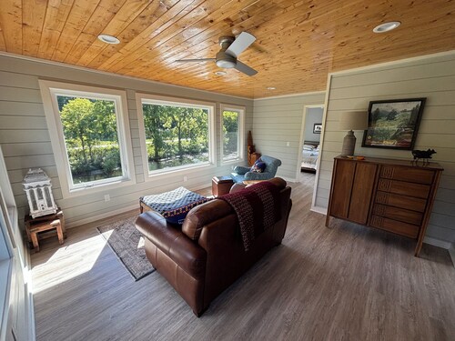 Spacious, Light Filled Apt. - Nestled along the Tuckasegee River, 2 Mi. from WCU