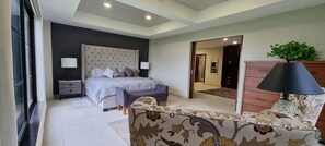 1 bedroom, desk, iron/ironing board, WiFi