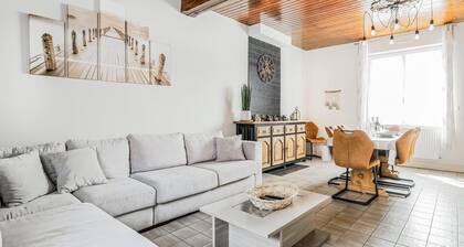 Nice home in Wittes with WiFi