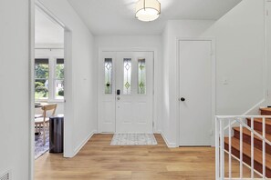 Interior - Luxurious 4BD near Downtown and RDU, with sunroom, theatre, games, & more! (Raleigh)