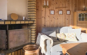 Fernseher, Kamin
