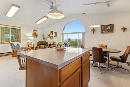 Interior. Mack and Spot House with incredible views!