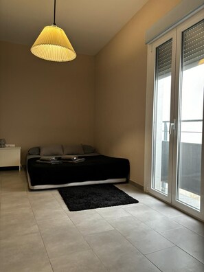 1 bedroom, iron/ironing board, travel cot, WiFi