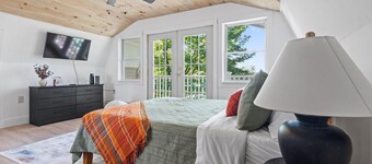 Down East Maine Beach Front Escape Near Bar Harbor