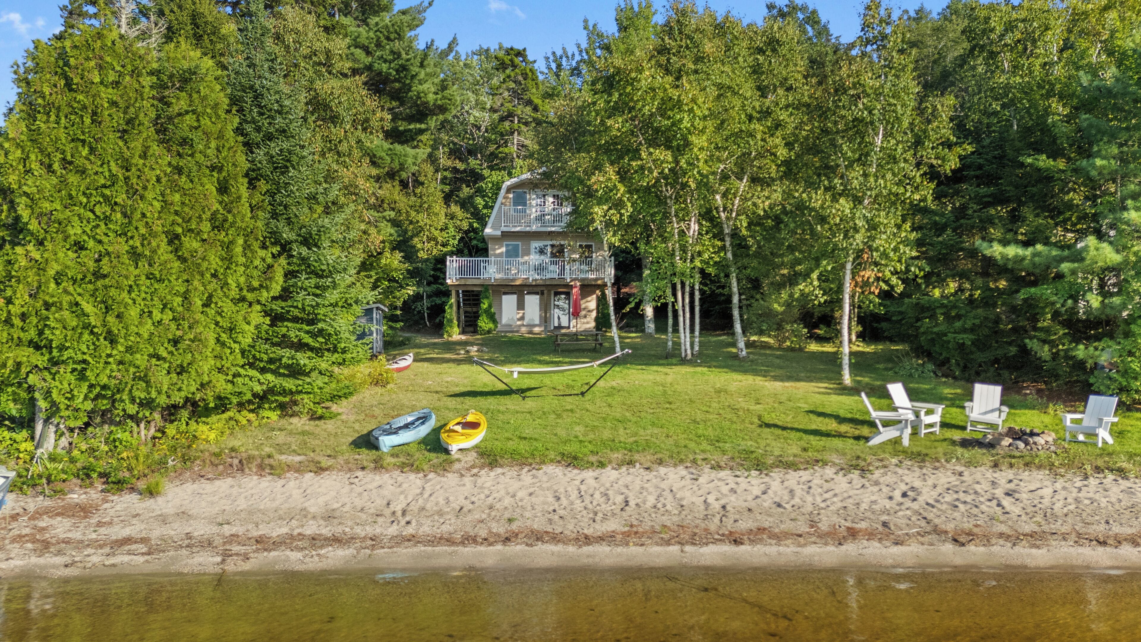 المنطقة المحيطة بالمنشأة