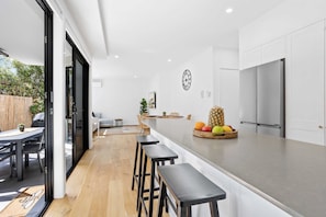 Apartment, 2 Bedrooms | Private kitchen | Electric kettle, toaster