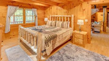 4 chambres, bureau, fer et planche Ă  repasser, lit parapluie