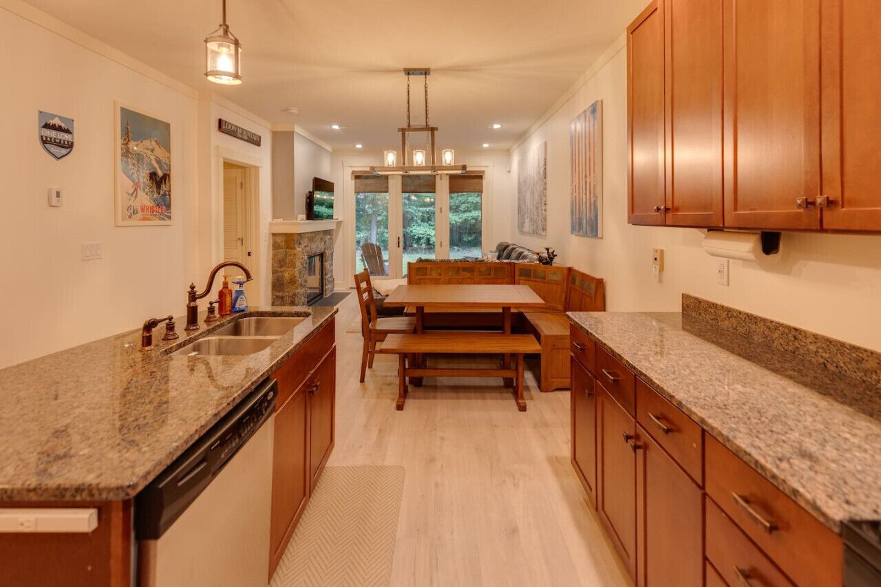 المنشأة من الداخل