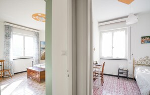 3 makuuhuonetta, silitysrauta/-lauta, vauvan matkasänky, ilmainen Wi-Fi