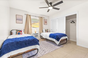 3 chambres, fer et planche Ă repasser, Wi-Fi, draps fournis