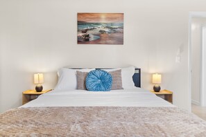 3 soverom, strykejern/-brett, wi-fi og sengetøy