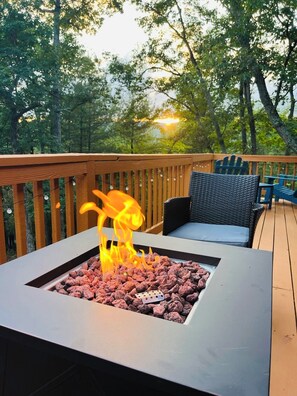 Property grounds - Mountain View 4BR Cottage Game Room  5 min to Bryce Resort (Basye)