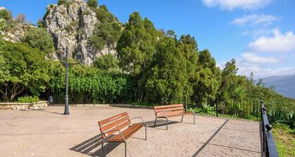 Holiday Home 'La Casa De Eva' with Mountain View, Shared Terrace and Wi-Fi