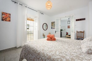 1 bedroom, iron/ironing board, free WiFi, bed sheets - Holiday Home 'La Casa De Eva' with Mountain View, Shared Terrace and Wi-Fi (Gaucín)