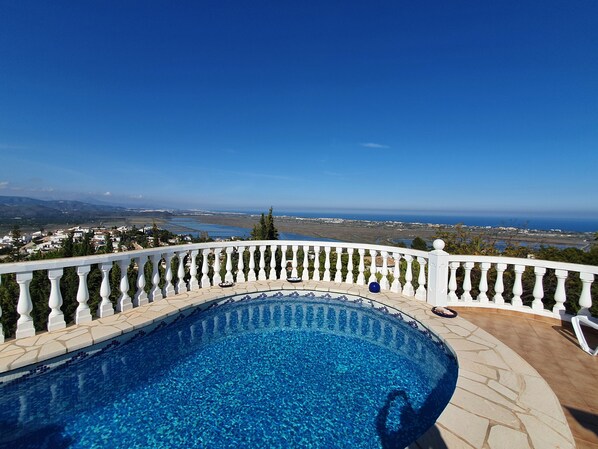 Pool - Villa 'Ma-Nita' with Sea View, Wi-Fi and Air Conditioning (Ráfol de Almunia)