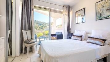 4 Schlafzimmer, Bügeleisen/Bügelbrett, kostenloses WLAN, Bettwäsche